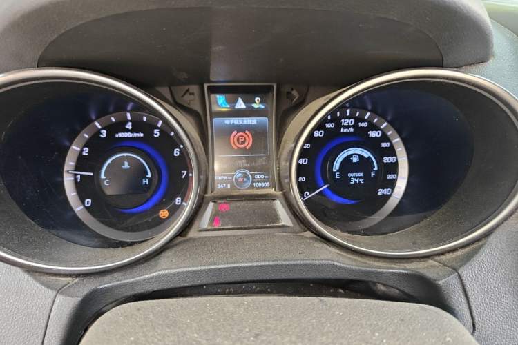 Used CHANGAN CS75 2016 1.5T Manual FENGSHANG Model Instrument Cluster