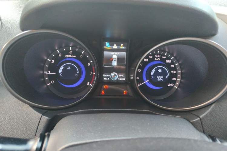 Used CHANGAN CS75 2016 2.0L Manual Luxury Version China V Standard Instrument Cluster