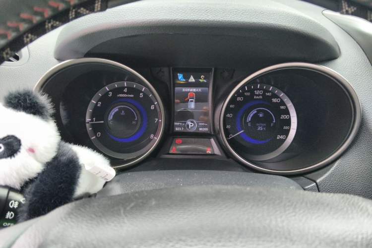 Used CHANGAN CS75 2016 1.8T Automatic Elite Model China V Standard Instrument Cluster