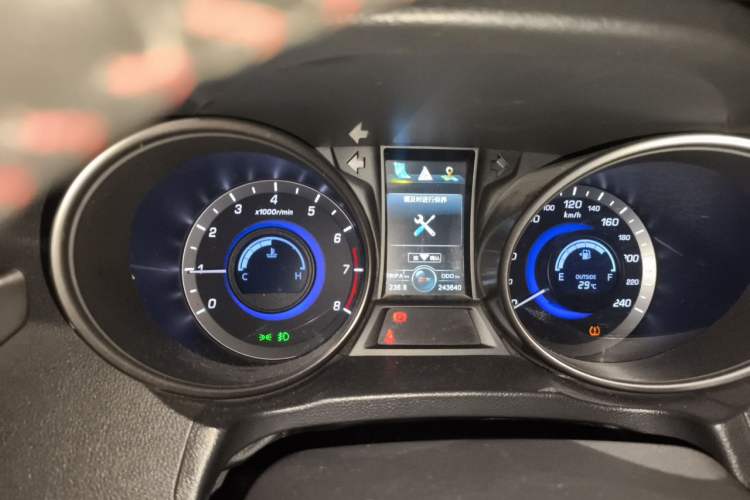 Used CHANGAN CS75 2016 1.5T Manual FENGSHANG Model Instrument Cluster