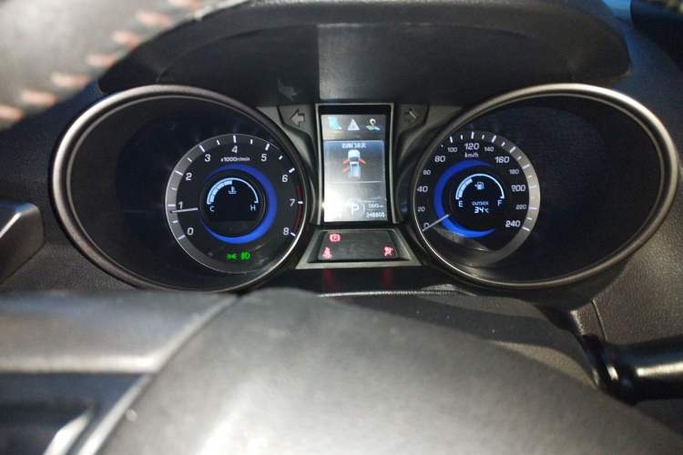Used CHANGAN CS75 2016 1.8T Automatic Elite Model China V Standard Instrument Cluster