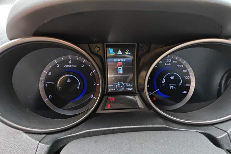 Used CHANGAN CS75 2016 1.5T Manual FENGSHANG Model Instrument Cluster