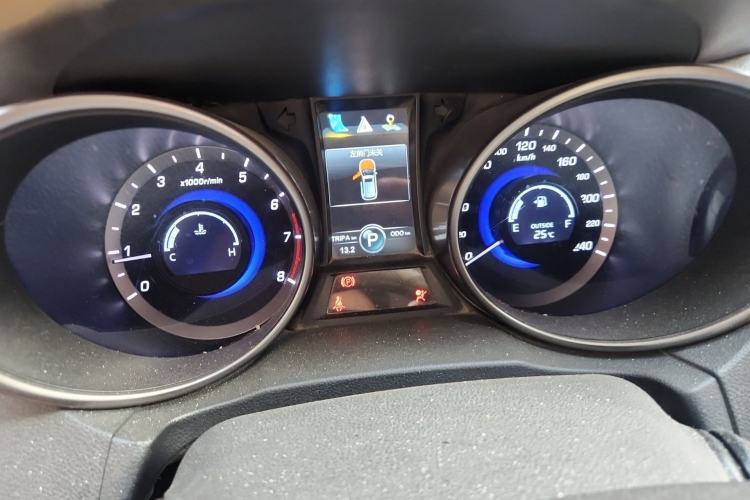 Used CHANGAN CS75 2016 1.8T Automatic Elite Model China V Standard Instrument Cluster