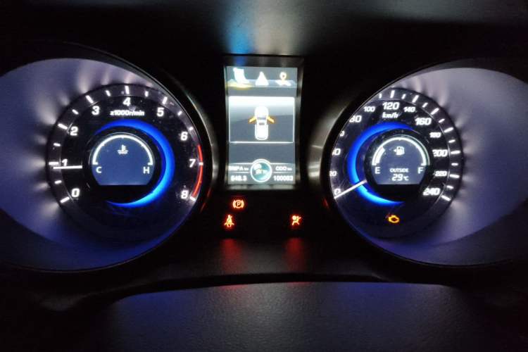 Used CHANGAN CS75 2016 2.0L Manual Luxury Version China V Standard Instrument Cluster