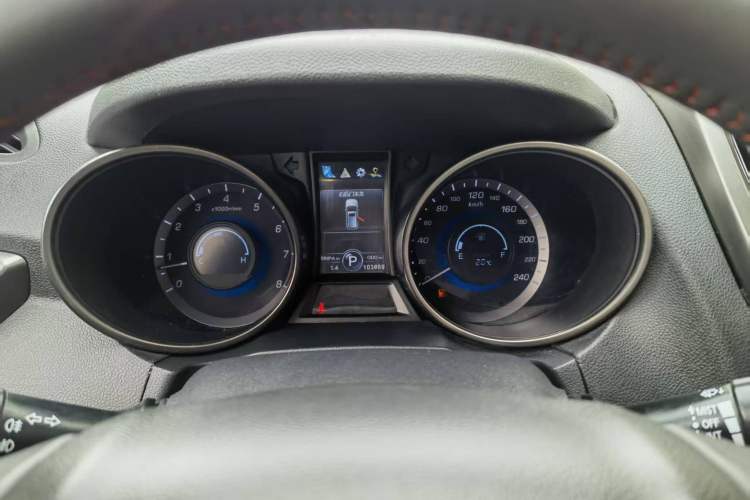 Used CHANGAN CS75 2016 1.8T Automatic Prestige Model China V Standard Instrument Cluster