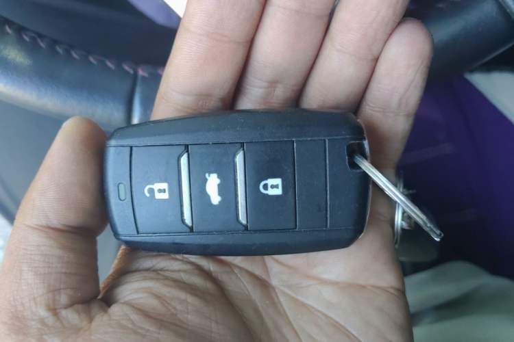 Used CHANGAN CS75 2016 2.0L Manual Luxury Version China V Standard Interior 1