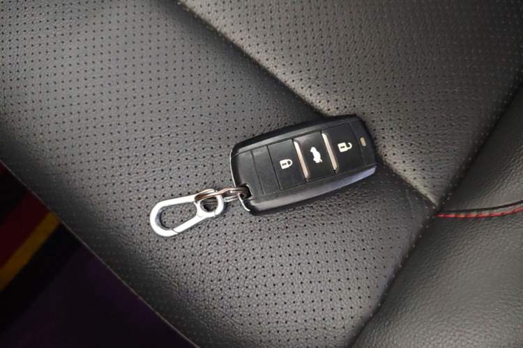 Used CHANGAN CS75 2016 1.8T Automatic Prestige Model China V Standard Interior 1