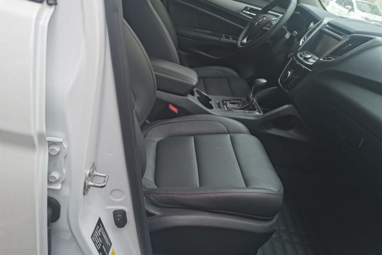 Used CHANGAN CS75 2016 1.8T Automatic Elite Model China V Standard Interior 10