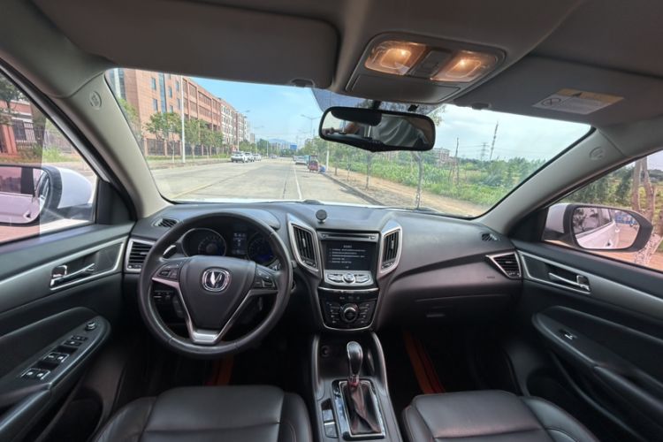 Used CHANGAN CS75 2016 1.8T Automatic Elite Model China V Standard Interior 3