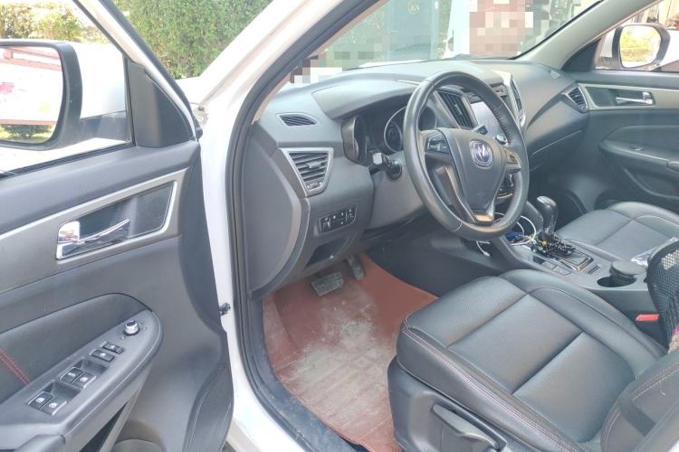 Used CHANGAN CS75 2016 1.8T Automatic Elite Model China V Standard Interior 3