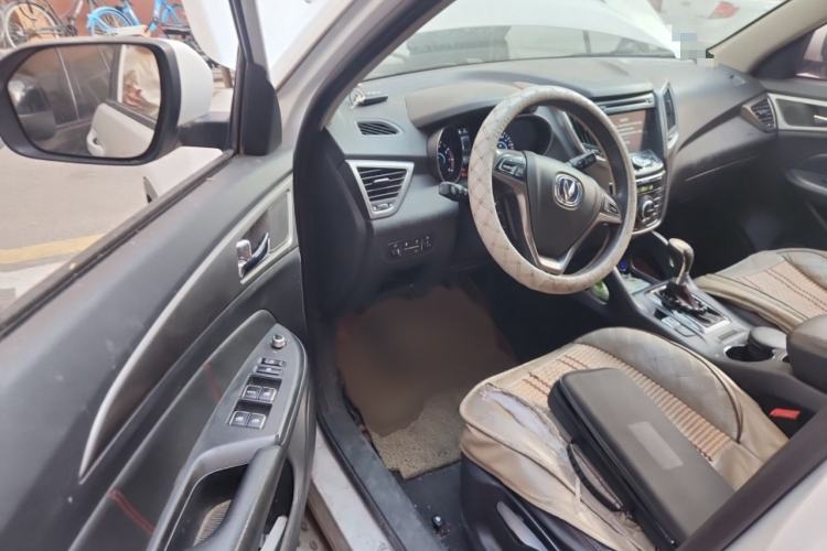 Used CHANGAN CS75 2016 1.8T Automatic Elite Model China V Standard Interior 3