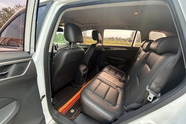 Used CHANGAN CS75 2016 1.8T Automatic Elite Model China V Standard Interior 4