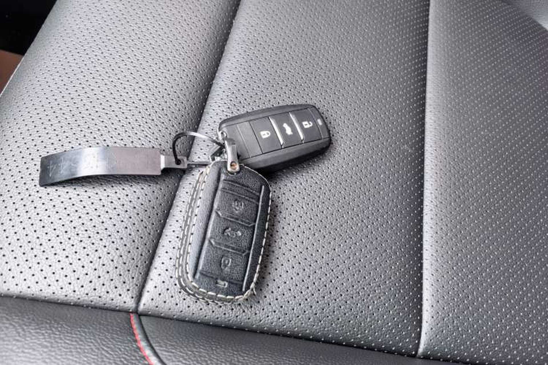 Used CHANGAN CS75 2016 1.8T Automatic Elite Model China V Standard Interior 5