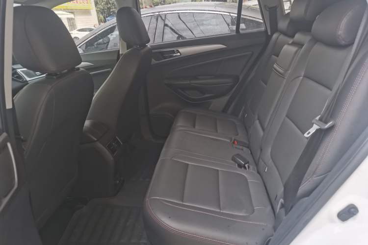 Used CHANGAN CS75 2016 1.8T Automatic Elite Model China V Standard Interior 7