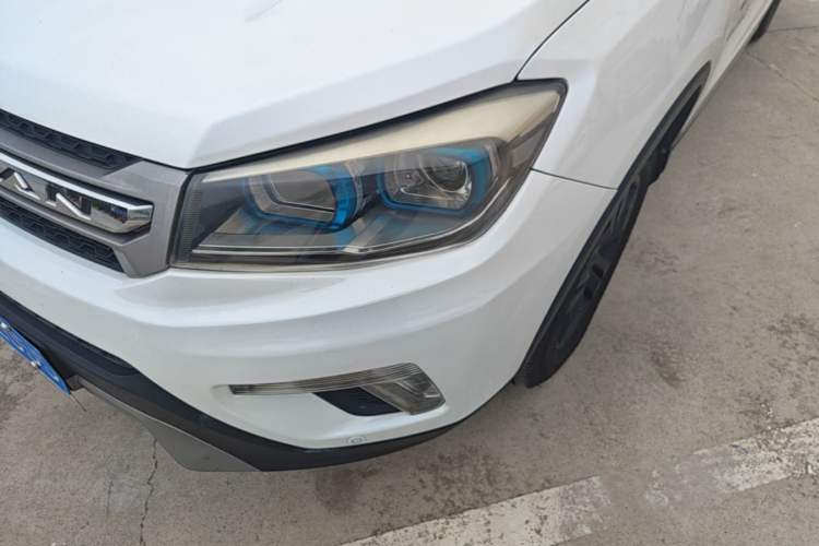 Used CHANGAN CS75 2016 1.8T Automatic Elite Model China V Standard Left Front Headlight