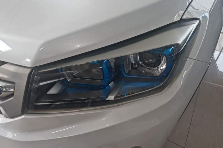 Used CHANGAN CS75 2016 1.8T Automatic Elite Model China V Standard Left Front Headlight