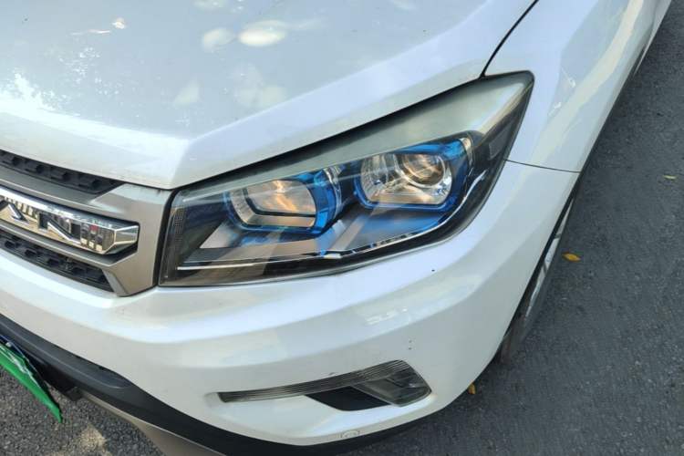 Used CHANGAN CS75 2016 1.8T Automatic Elite Model China IV Standard Left Front Headlight