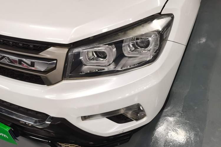 Used CHANGAN CS75 2016 1.8T Automatic Elite Model China V Standard Left Front Headlight