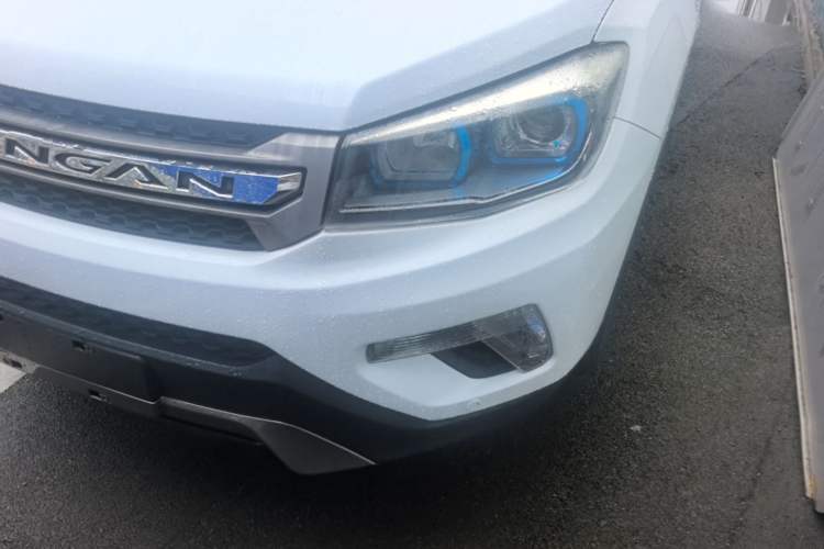 Used CHANGAN CS75 2016 1.8T Automatic Elite Model China IV Standard Left Front Headlight