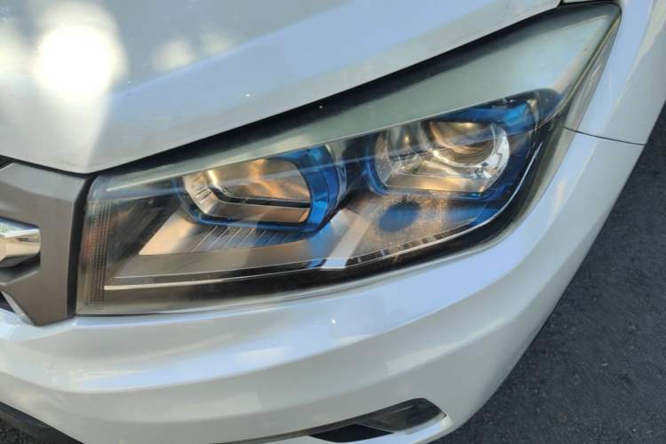 Used CHANGAN CS75 2016 2.0L Manual Luxury Version China V Standard Left Front Headlight