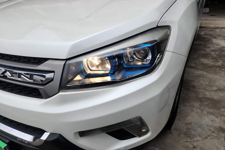 Used CHANGAN CS75 2016 1.8T Automatic Elite Model China V Standard Left Front Headlight
