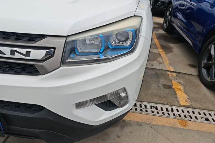 Used CHANGAN CS75 2016 1.8T Automatic Elite Model China V Standard Left Front Headlight