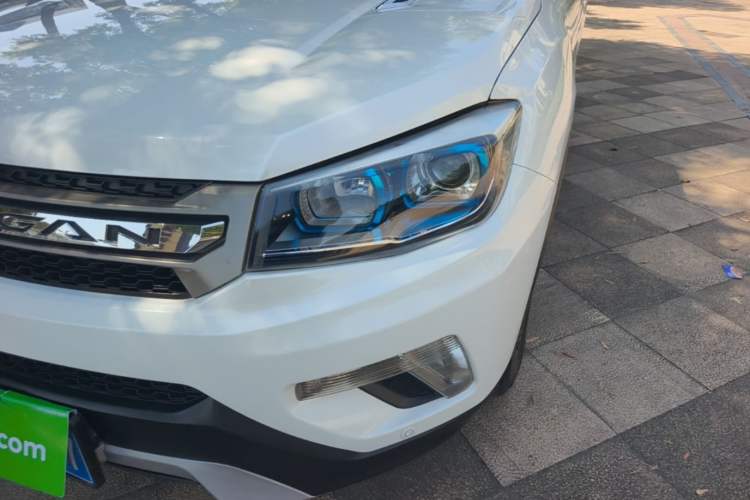 Used CHANGAN CS75 2016 1.8T Automatic Elite Model China V Standard Left Front Headlight