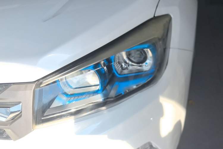 Used CHANGAN CS75 2016 1.8T Automatic Elite Model China V Standard Left Front Headlight