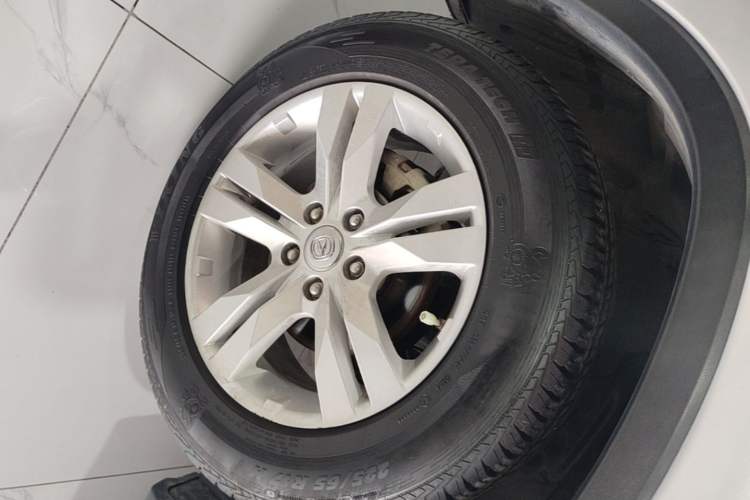 Used CHANGAN CS75 2016 1.8T Automatic Elite Model China IV Standard Left Front Wheel Hub