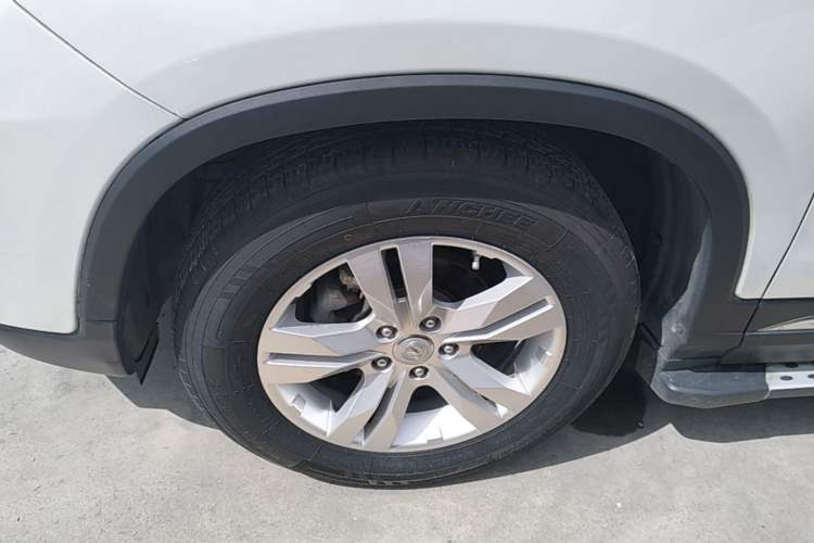 Used CHANGAN CS75 2016 1.8T Automatic Elite Model China V Standard Left Front Wheel Hub