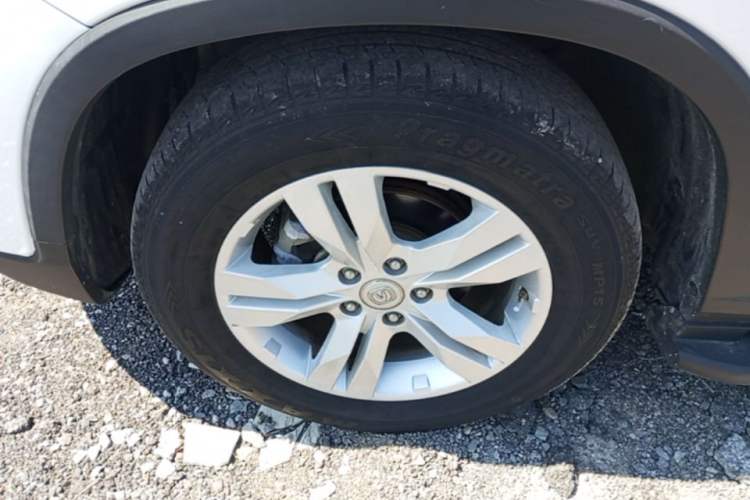 Used CHANGAN CS75 2016 1.8T Automatic Elite Model China V Standard Left Front Wheel Hub