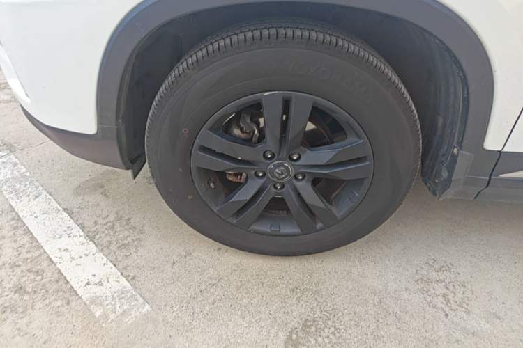 Used CHANGAN CS75 2016 1.8T Automatic Elite Model China V Standard Left Front Wheel Hub