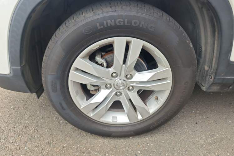 Used CHANGAN CS75 2016 1.8T Automatic Elite Model China V Standard Left Front Wheel Hub