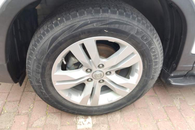Used CHANGAN CS75 2016 1.8T Automatic Elite Model China V Standard Left Front Wheel Hub