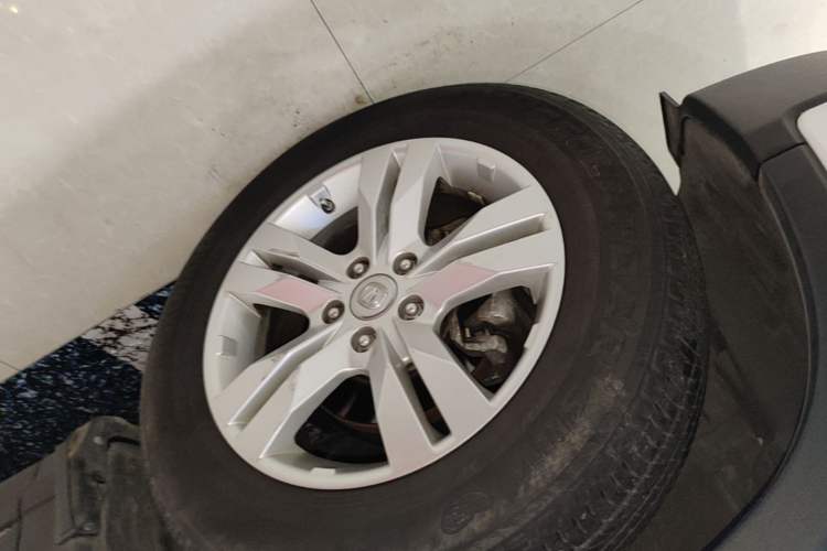 Used CHANGAN CS75 2016 1.8T Automatic Elite Model China V Standard Left Front Wheel Hub