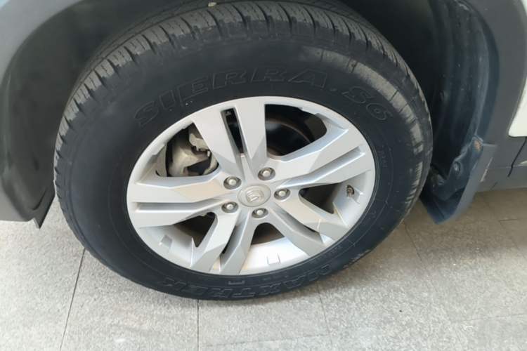 Used CHANGAN CS75 2016 1.8T Automatic Elite Model China V Standard Left Front Wheel Hub