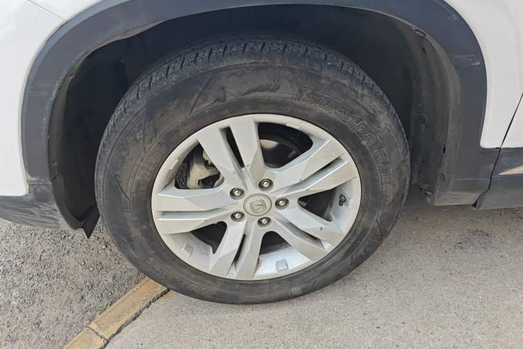 Used CHANGAN CS75 2016 1.8T Automatic Elite Model China V Standard Left Front Wheel Hub