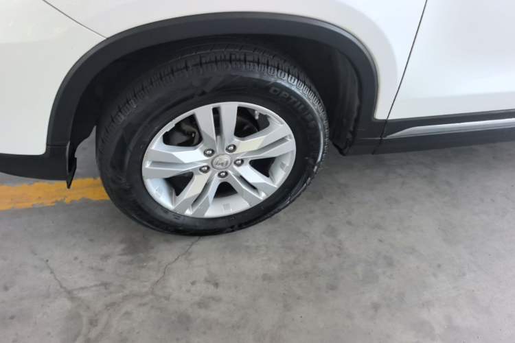 Used CHANGAN CS75 2016 1.5T Manual FENGSHANG Model Left Front Wheel Hub