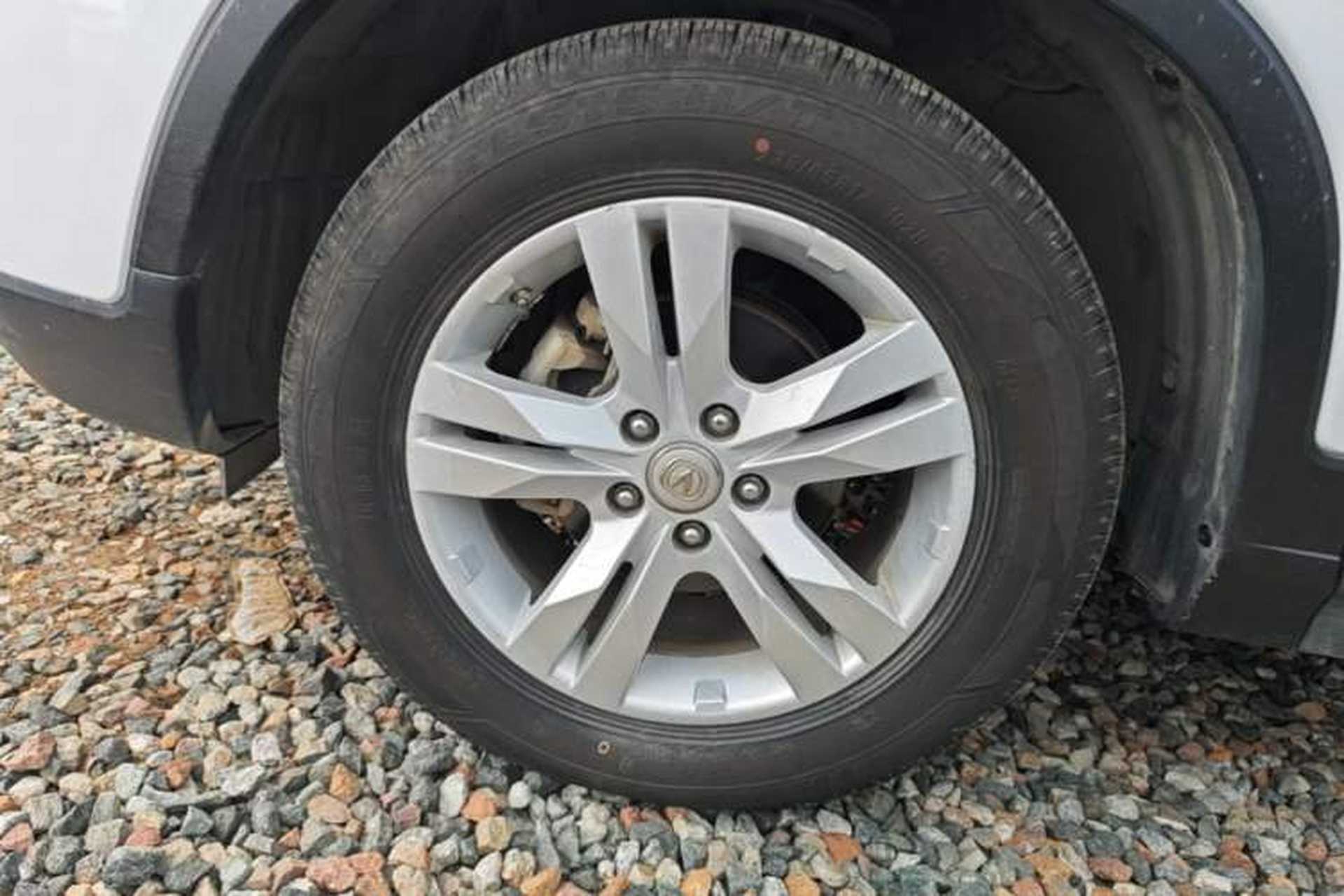Used CHANGAN CS75 2016 1.8T Automatic Elite Model China IV Standard Left Front Wheel Hub