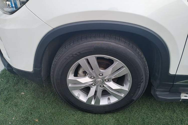 Used CHANGAN CS75 2016 1.8T Automatic Elite Model China V Standard Left Front Wheel Hub