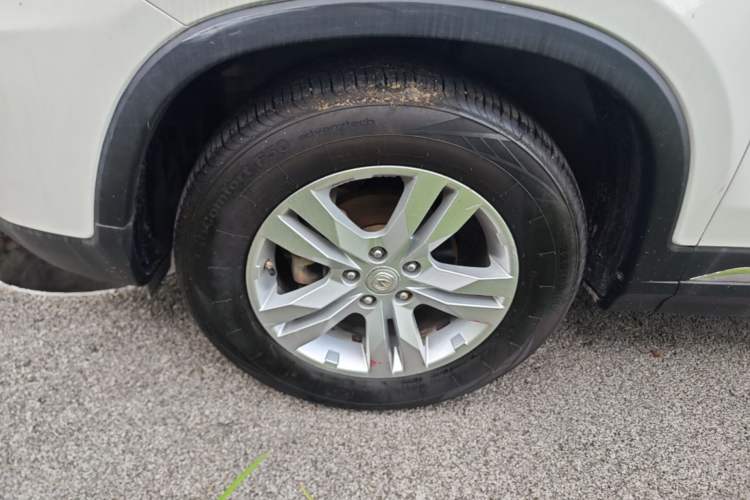 Used CHANGAN CS75 2016 1.8T Automatic Elite Model China V Standard Left Front Wheel Hub