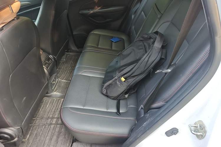 Used CHANGAN CS75 2016 1.8T Automatic Elite Model China V Standard Left Rear Seat