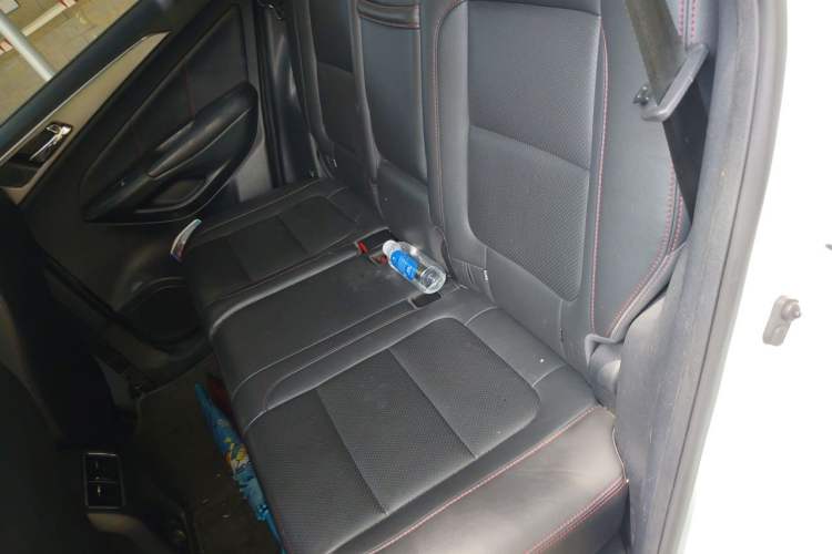 Used CHANGAN CS75 2016 1.8T Automatic Elite Model China V Standard Left Rear Seat