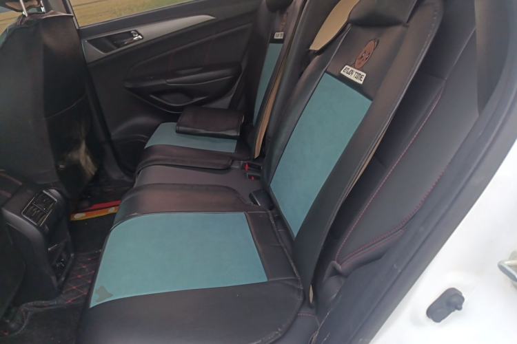 Used CHANGAN CS75 2016 1.8T Automatic Elite Model China V Standard Left Rear Seat