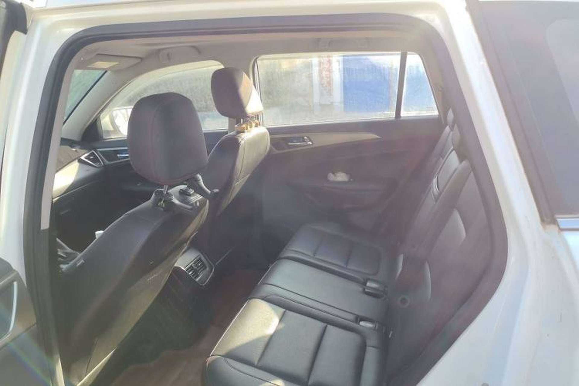 Used CHANGAN CS75 2016 1.8T Automatic Elite Model China V Standard Left Rear Seat