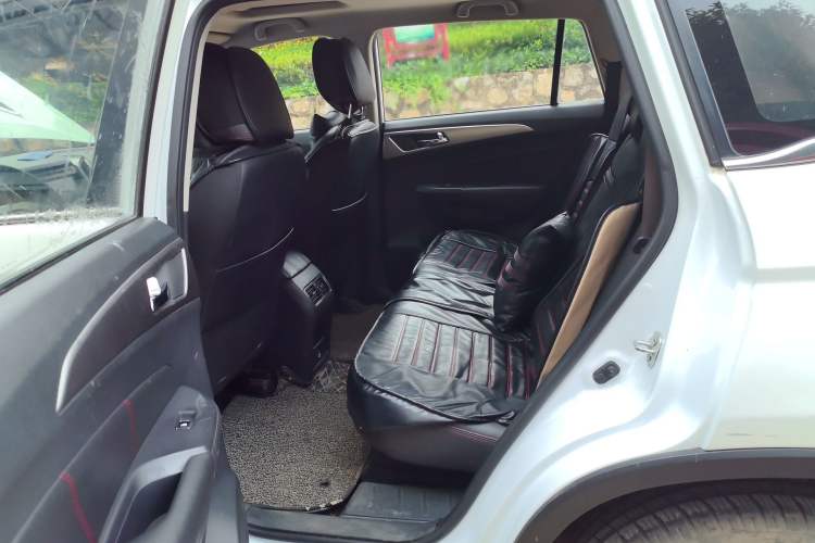 Used CHANGAN CS75 2016 1.8T Automatic Elite Model China V Standard Left Rear Seat