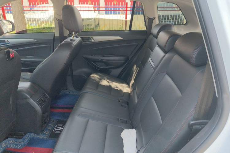 Used CHANGAN CS75 2016 2.0L Manual Luxury Version China V Standard Left Rear Seat
