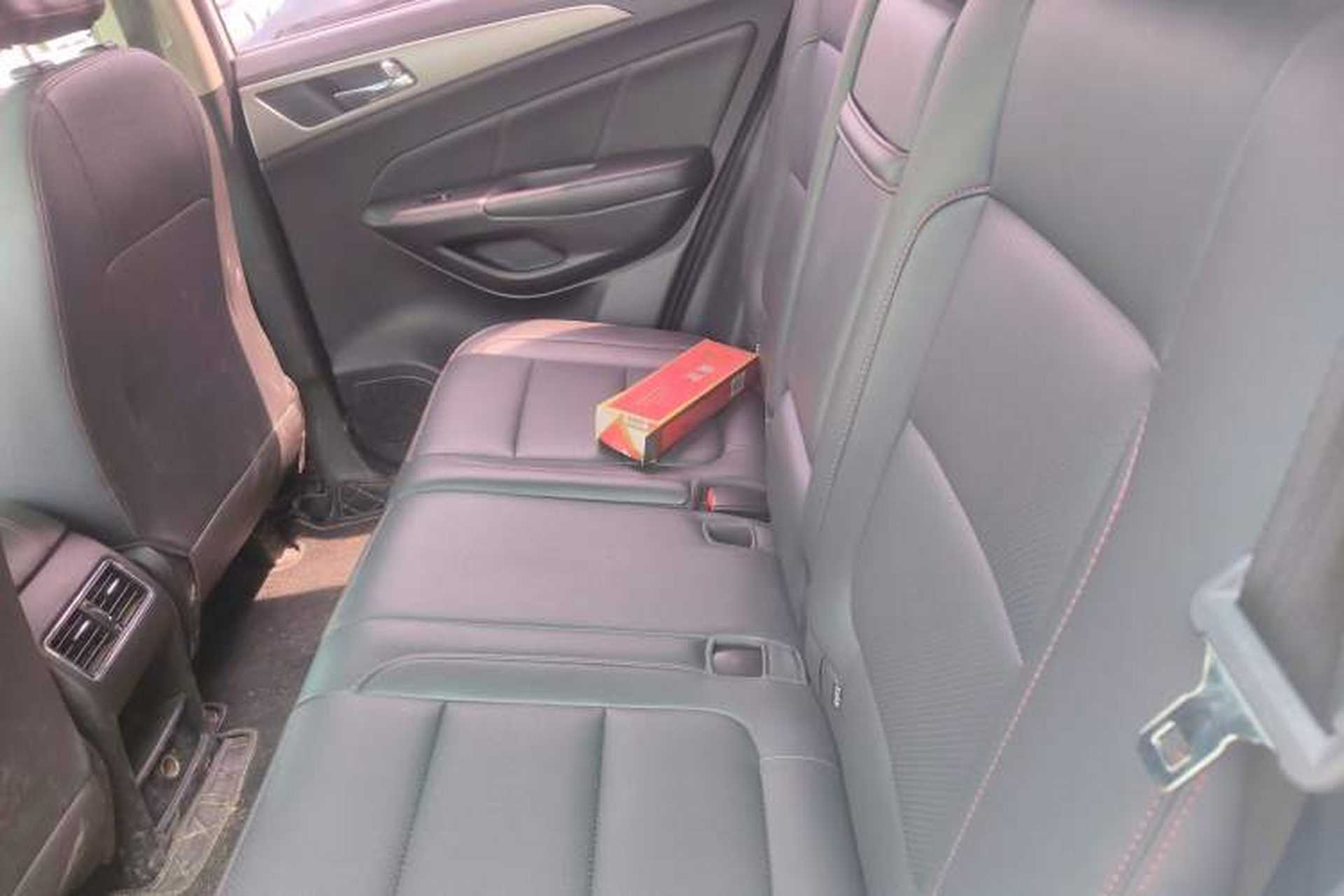 Used CHANGAN CS75 2016 2.0L Manual Luxury Version China V Standard Left Rear Seat