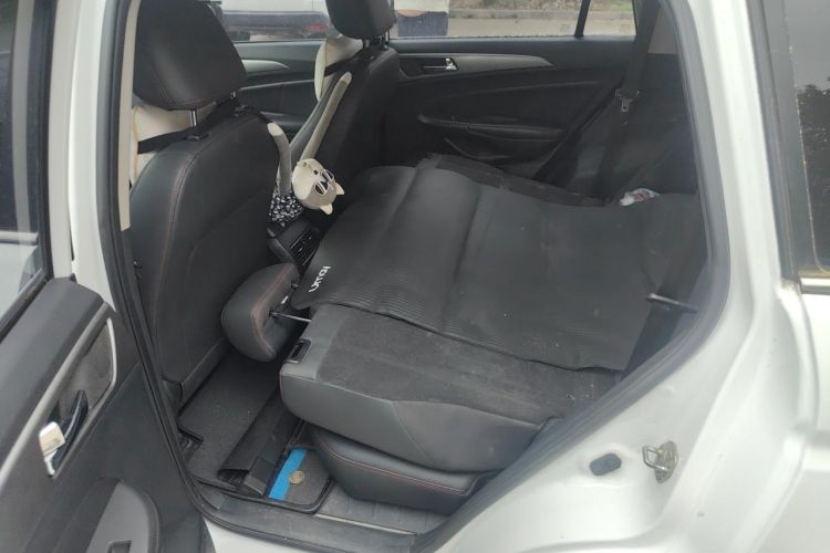 Used CHANGAN CS75 2016 1.8T Automatic Elite Model China V Standard Left Rear Seat