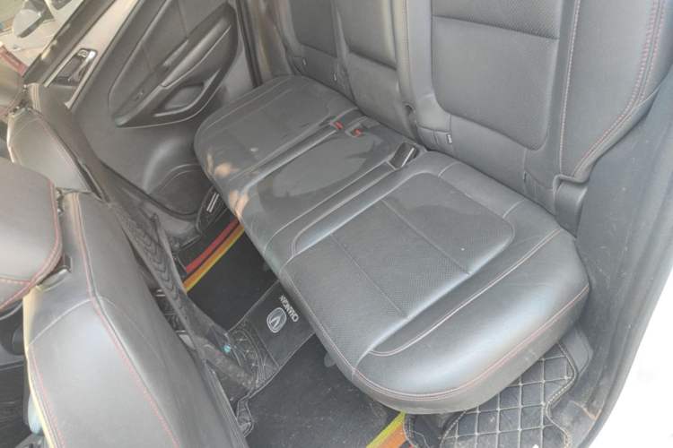 Used CHANGAN CS75 2016 2.0L Manual Luxury Version China V Standard Left Rear Seat